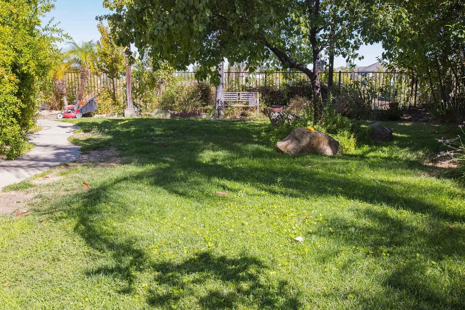 Building Photo - 2674 Torrey Pines Dr