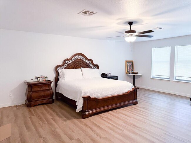 Building Photo - 6508 Eudora Cove