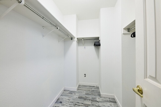 Building Photo - 7205 Alegre Pass