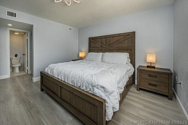 Building Photo - 3630 Whitehall Dr