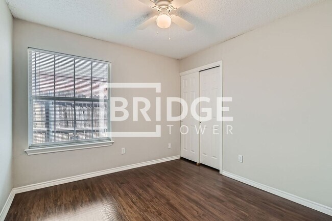 Building Photo - 5908 Firethorn Dr