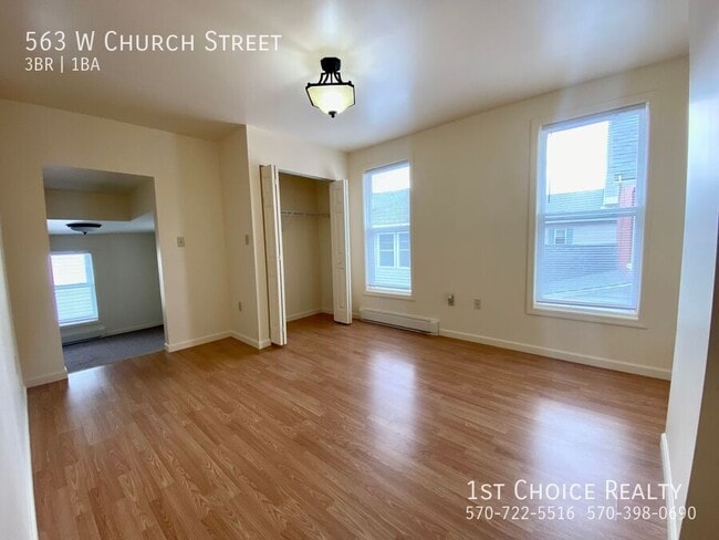 Building Photo - 563 W Church St