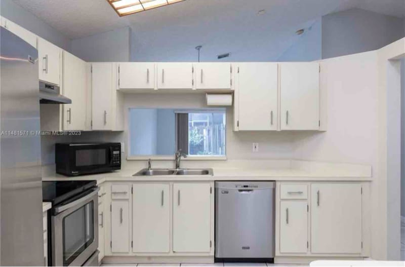 Building Photo - 248 SW 159th Ln