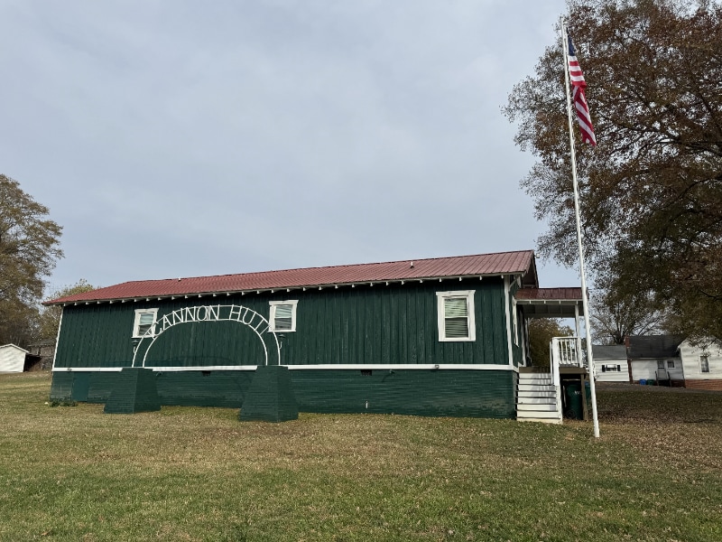 Building Photo - 630 Graham St