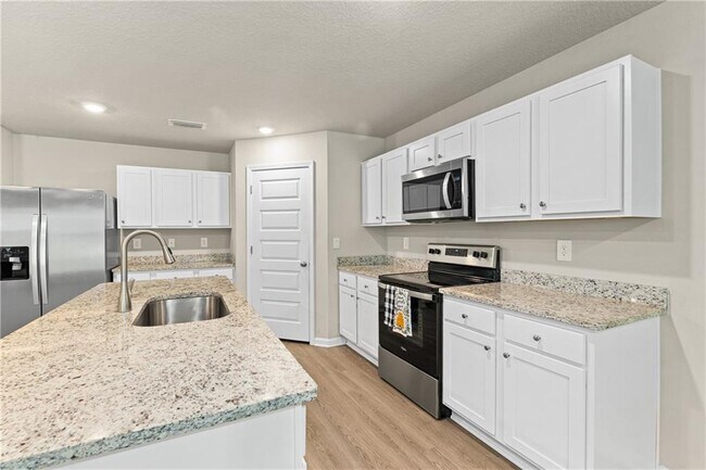 Building Photo - 6028 Creek Side Trl