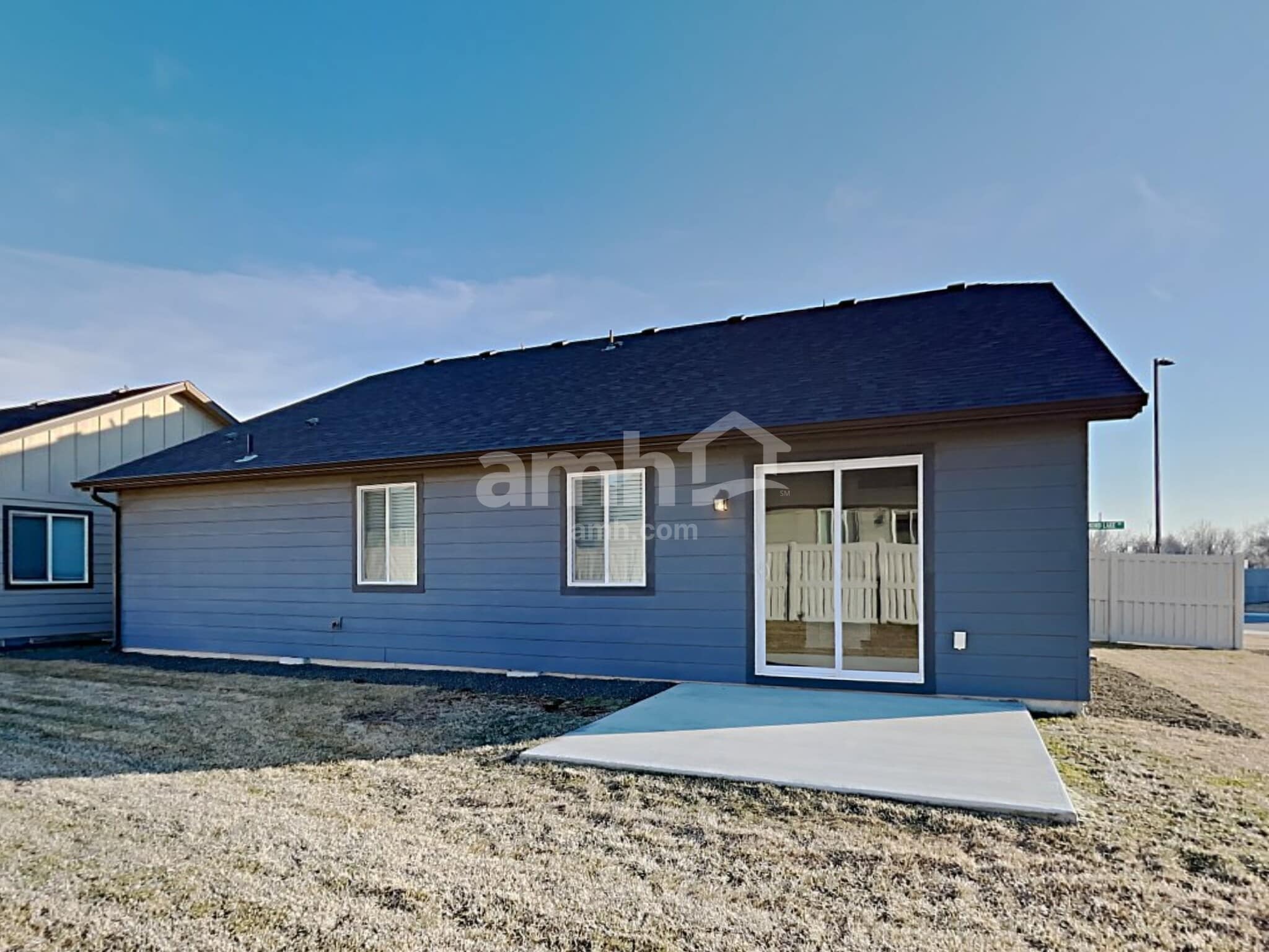 Building Photo - 504 Diamond Lake St