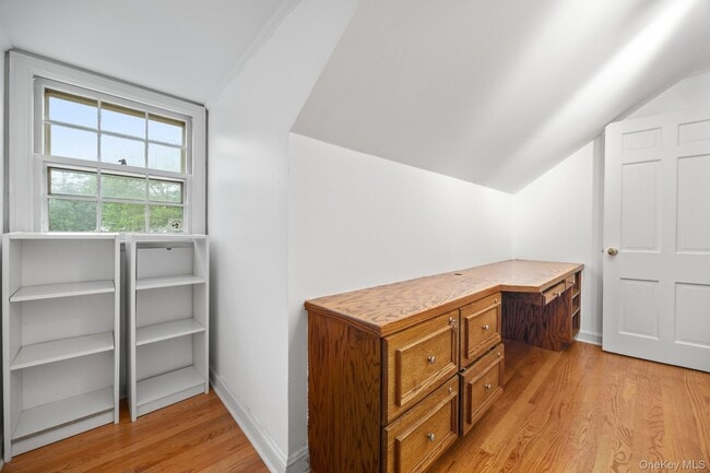 Building Photo - 98 Brookby Rd