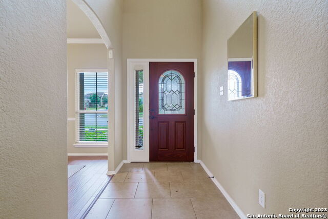Building Photo - 9902 Meadow Lark