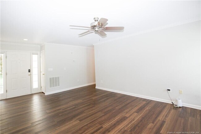 Building Photo - 184 Olde Farm Rd