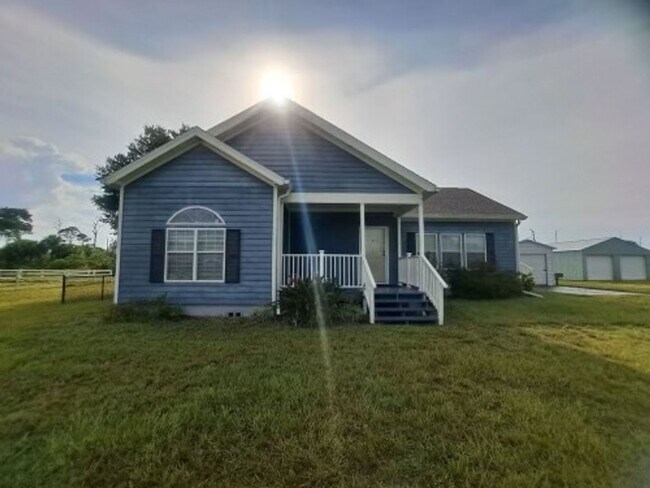 Primary Photo - FURNISHED, Horse Farm Dream House