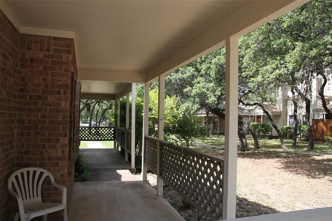 Building Photo - 7825 Beauregard Cir