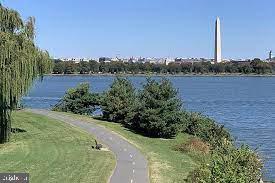 Building Photo - 308 S Fayette St