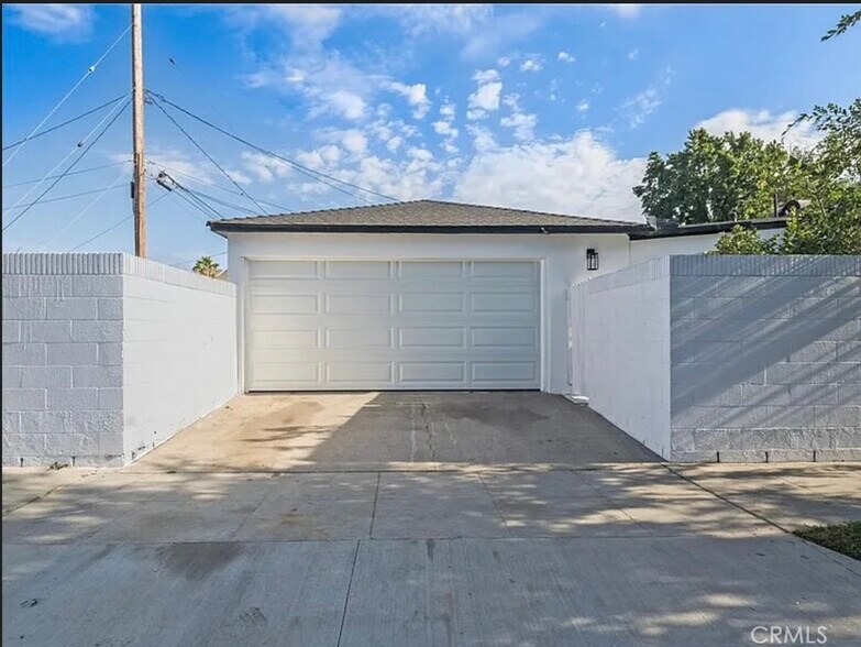 Building Photo - 7190 Eastondale Ave