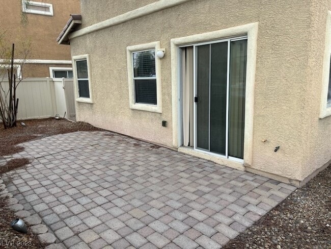 Building Photo - 1991 Sundown Canyon Dr