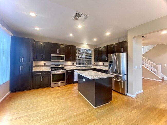 Building Photo - Spacious 3 Bedroom Home with Loft, Private Backyard, and Prime Commuter Location Near BART