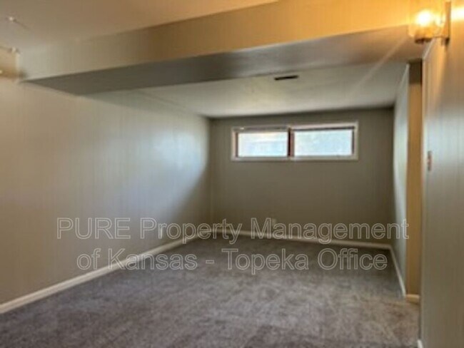 Building Photo - 3506 SW Twilight Dr