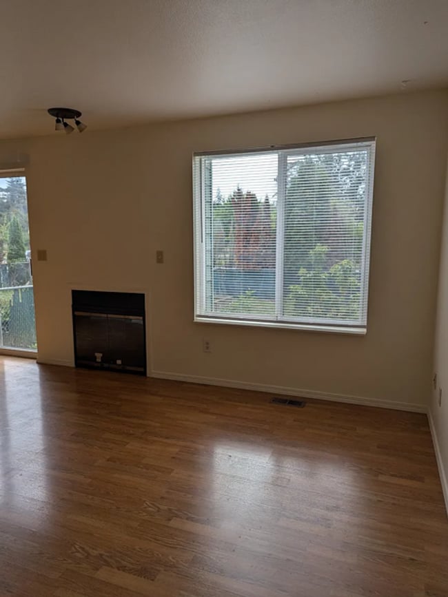 Building Photo - 2501-2503 Xenia St