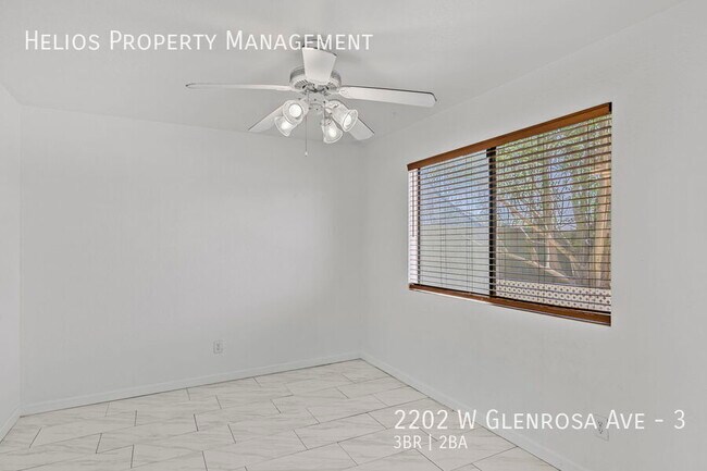 Building Photo - 2202 W Glenrosa Ave