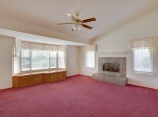 Building Photo - Classy Home in Prestigious Village Collection