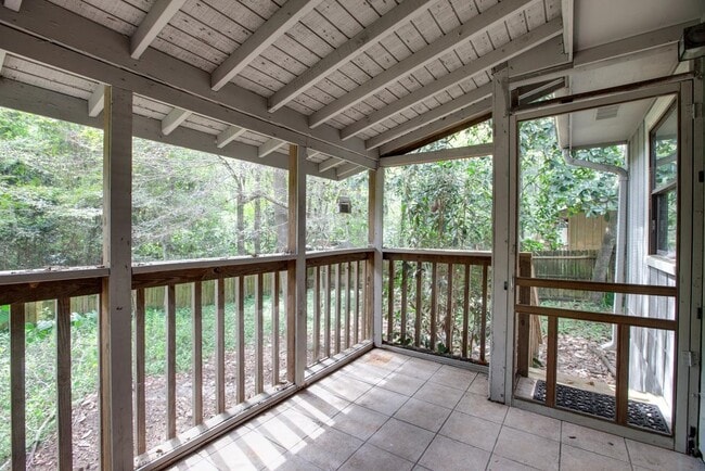 Building Photo - 2135 Victory Garden Ln