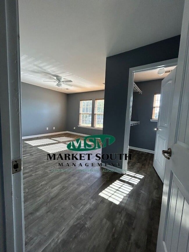 Building Photo - Waverly Subdivision