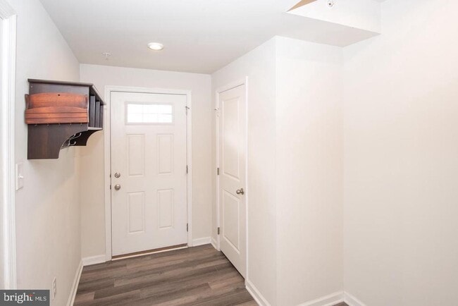 Building Photo - 110 Nelson Ln