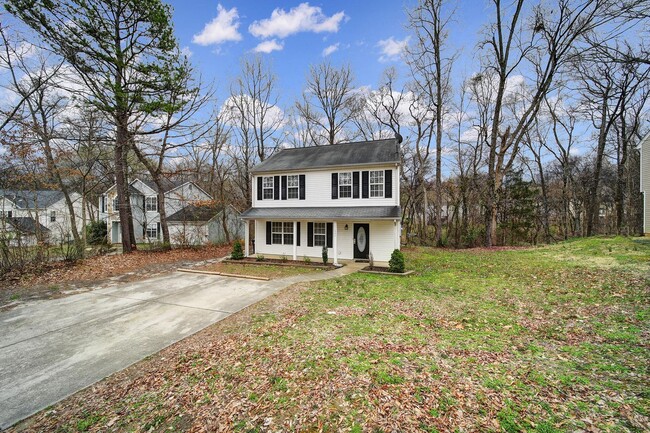 Building Photo - Lovely 4 Bed 2.5 Bath Home in University A...