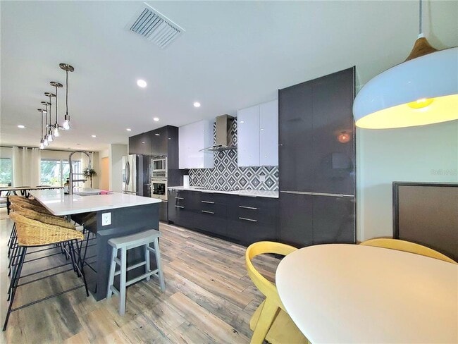 Building Photo - 6522 Hidden Beach Cir