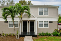 Building Photo - Oakwood Townhomes