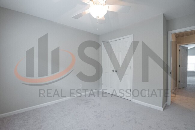 Building Photo - 3 Bedroom / 2.5 Bath in South Durham Neighborhood!