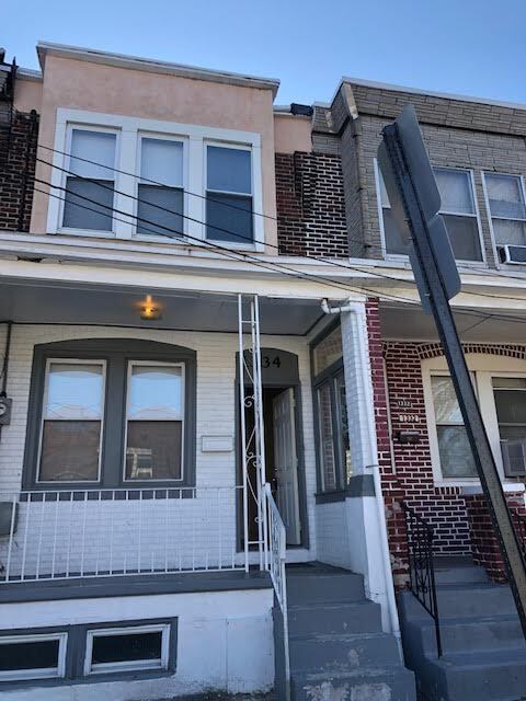 Building Photo - 1334 Thurman St