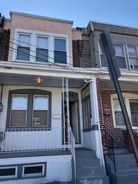 Building Photo - 1334 Thurman St