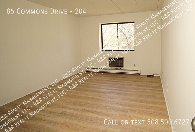 Building Photo - 85 Commons Dr