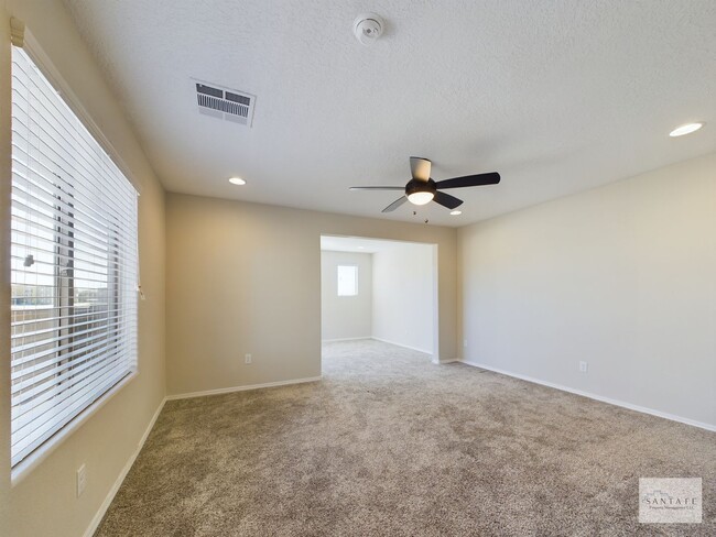 Building Photo - Pulte Townhouse Available Now!