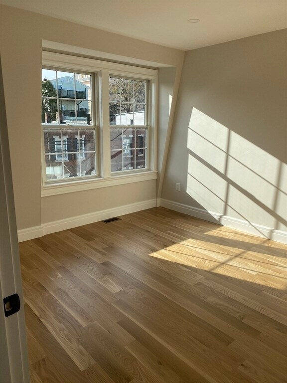 Building Photo - 200 Falcon St