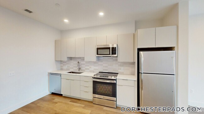 Building Photo - 959 Dorchester Ave