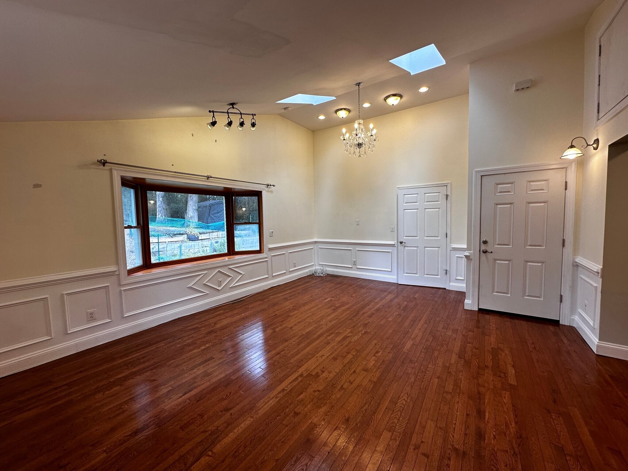 Building Photo - 1712 Henry Rd