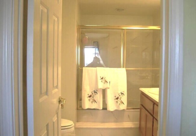 Building Photo - Charming Townhome in Prime San Ramon Location