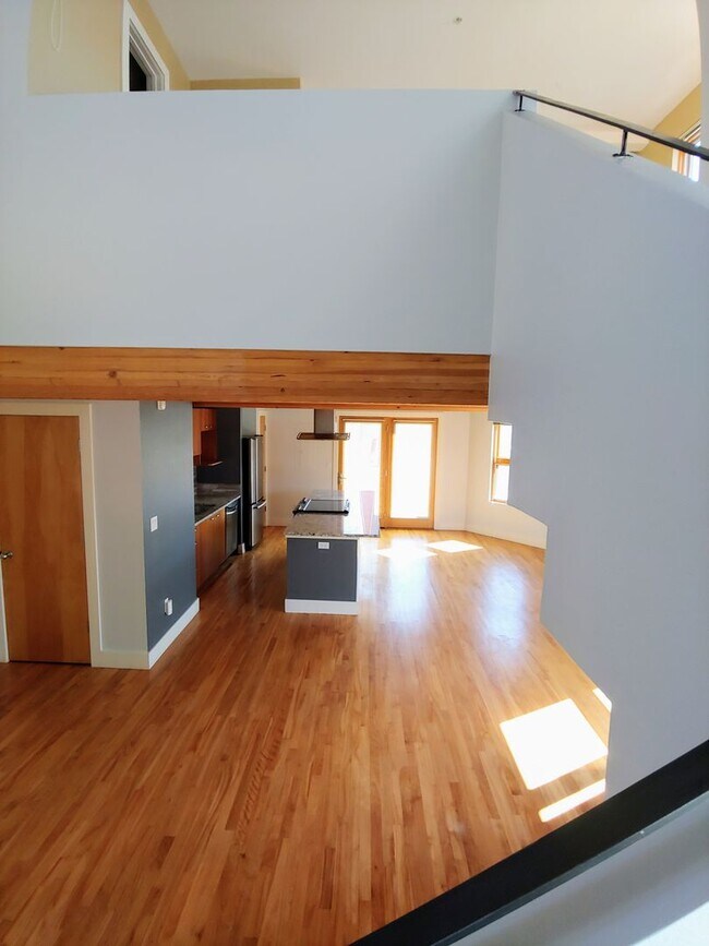 Building Photo - 801 Confidence Dr