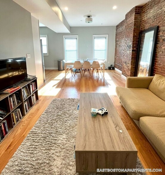 Primary Photo - 151-153 Meridian St.