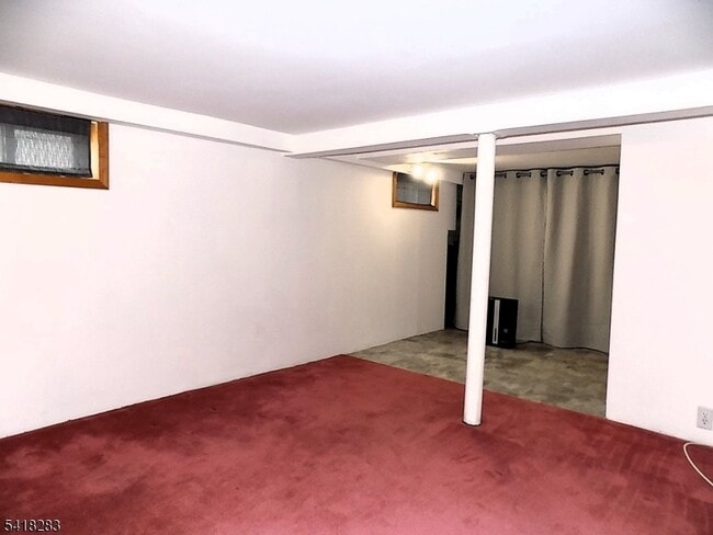 Building Photo - 18 Mandeville Ave