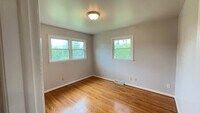 Building Photo - Oaklawn Avenue 3645/3647