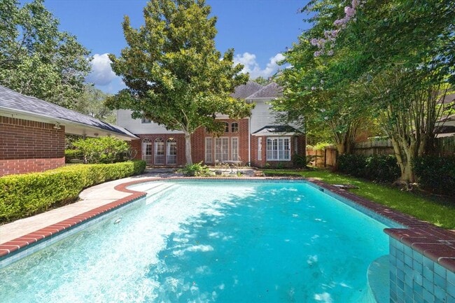 Building Photo - 3718 Bayou Bend Ct