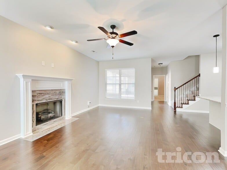 Building Photo - 1050 Paddock Park Cir
