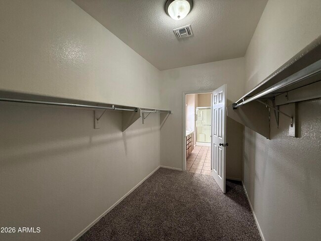 Building Photo - 3892 S Moccasin Trail