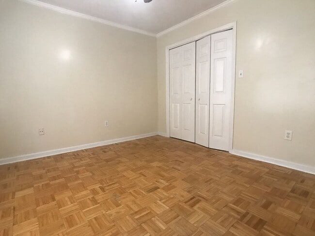 Building Photo - 1 Pointer Pl