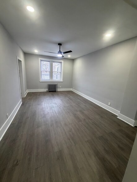 Building Photo - 6102 McCallum St