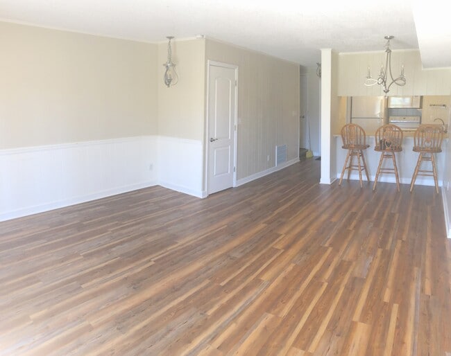 Condo 102 - 7 Foxfire Blvd