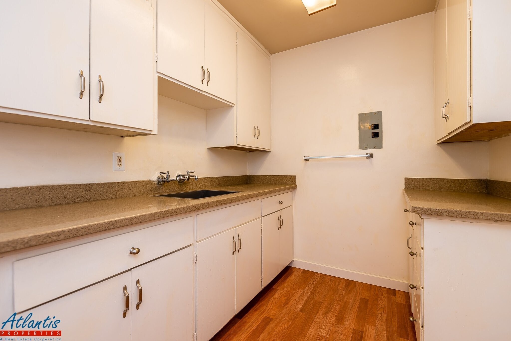 Building Photo - 420 S Third St