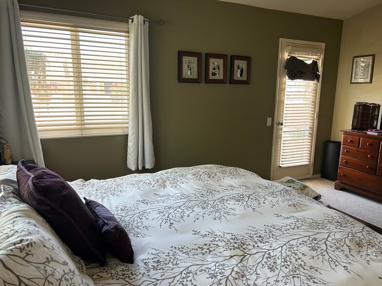 Master Bedroom - 1207 Manzanita Way